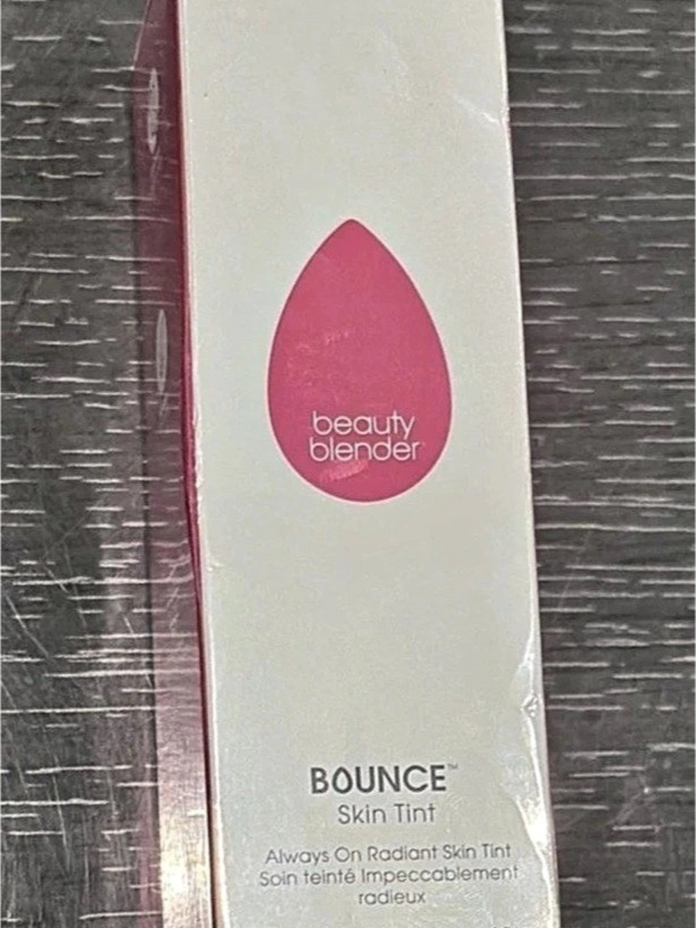 beautyblender Bounce Skin Tint Skin Tint Deep 4 NWT